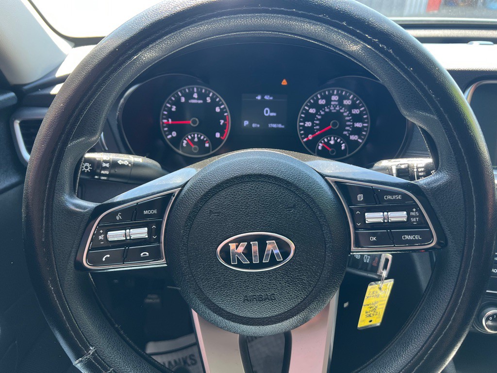 2019 Kia Optima Image 11