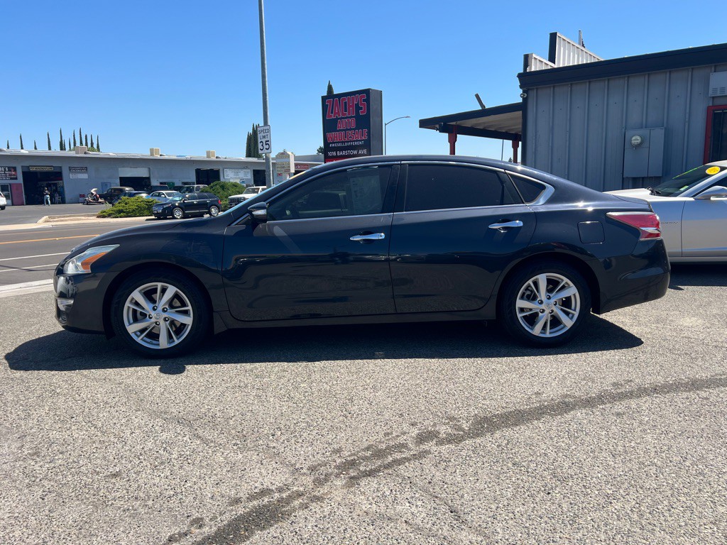 2015 Nissan Altima Image 2