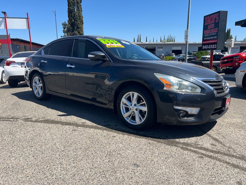 2015 Nissan Altima Image 4