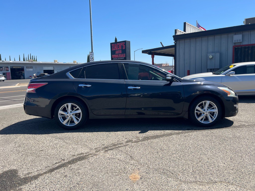 2015 Nissan Altima Image 5