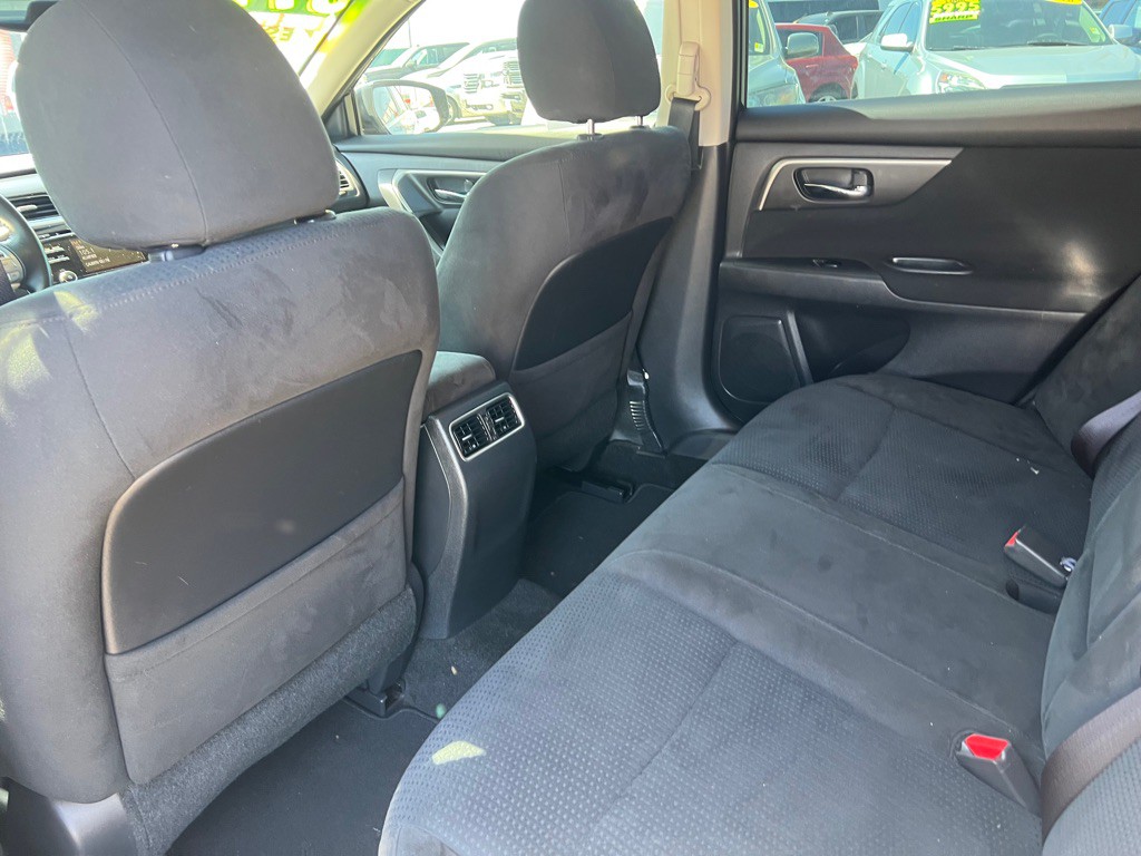 2015 Nissan Altima Image 7