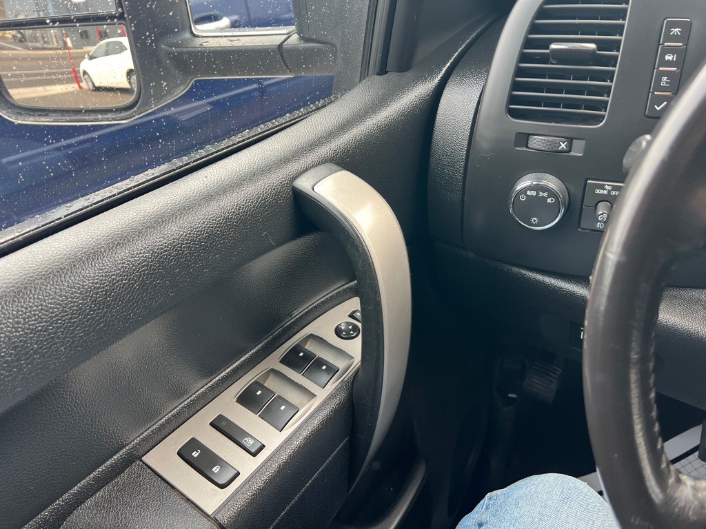 2011 Chevrolet Silverado 1500 Image 12