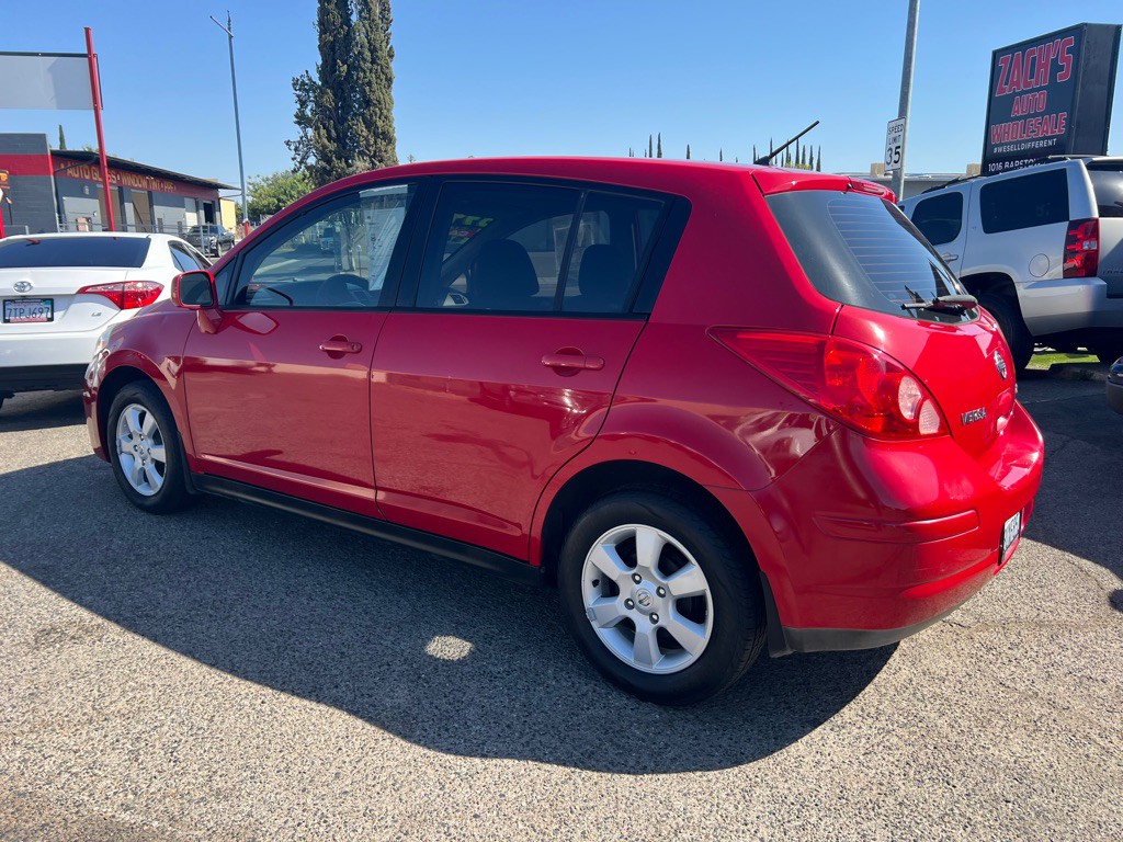 2007 Nissan Versa Image 3