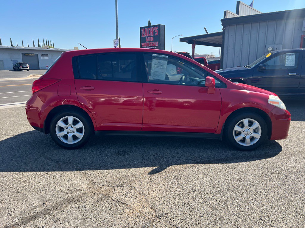 2007 Nissan Versa Image 5