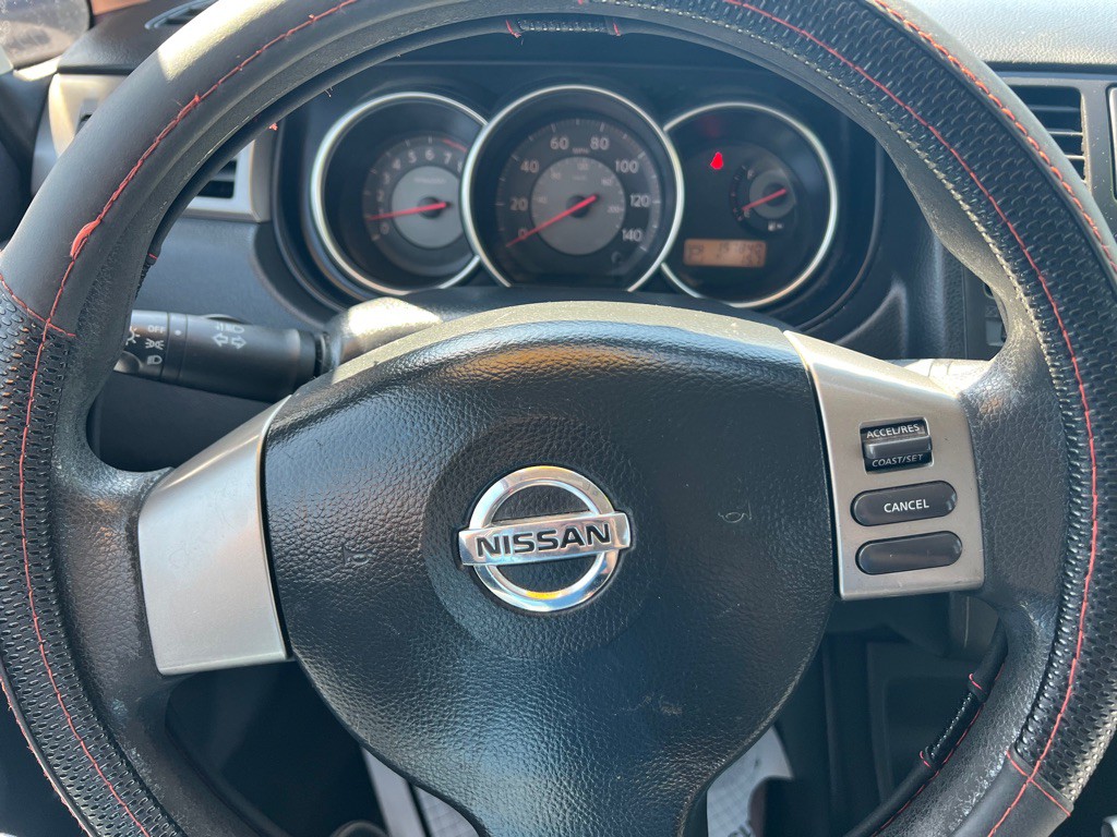 2007 Nissan Versa Image 11