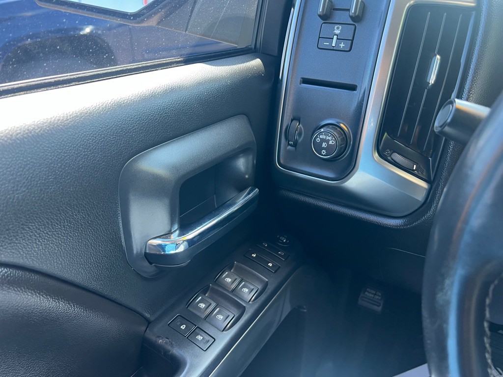 2018 Chevrolet Silverado 1500 Image 12