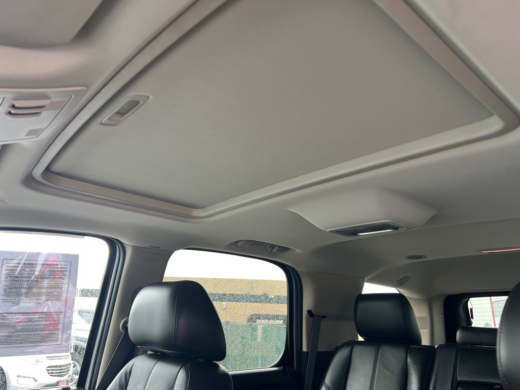 2011 Chevrolet Tahoe Image 10