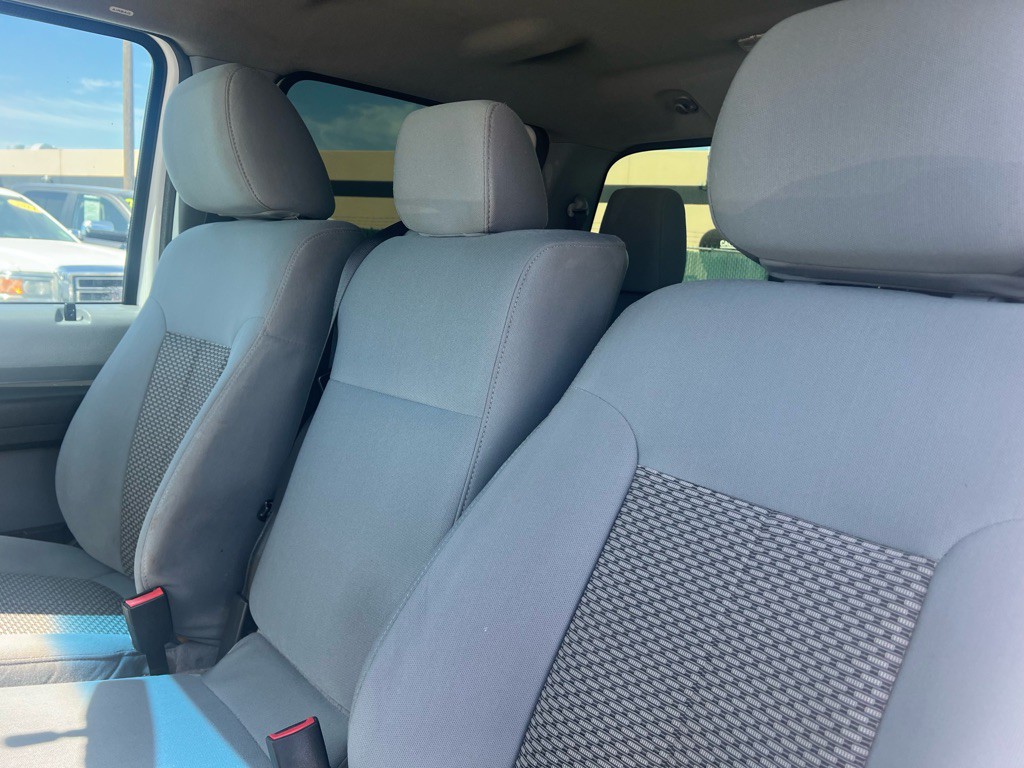 2015 Ford F-250 Image 9