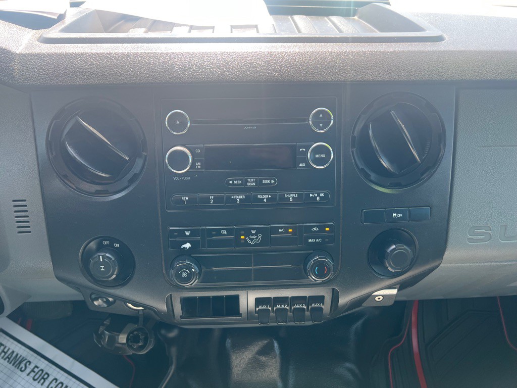 2015 Ford F-250 Image 10