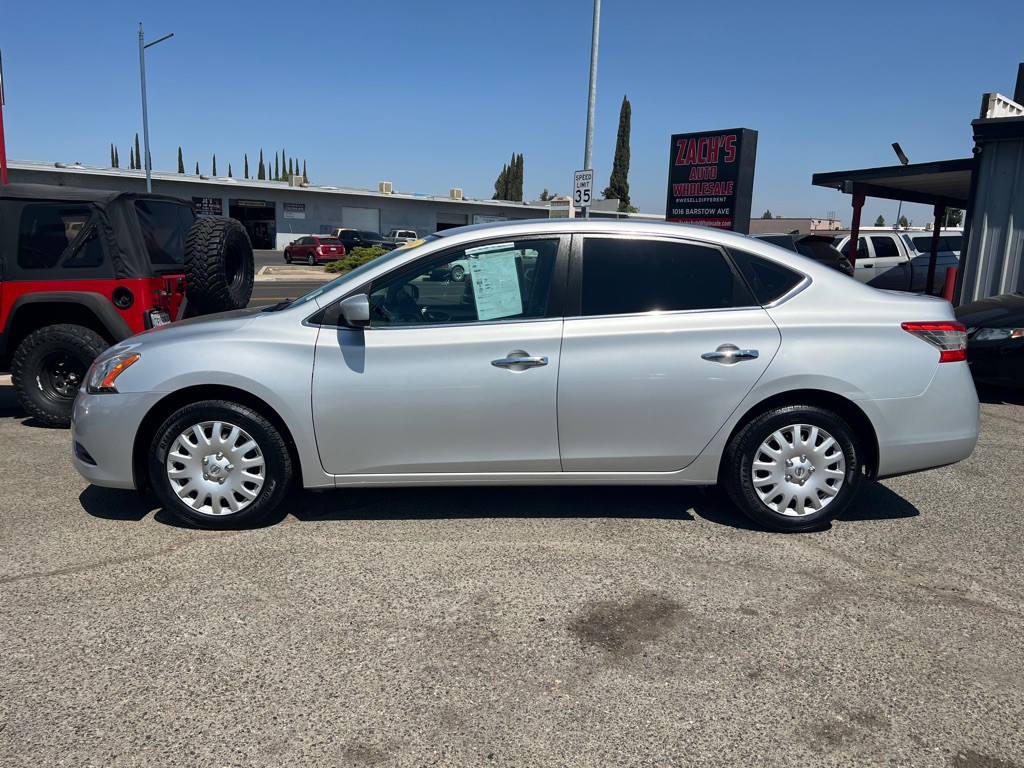 2014 Nissan Sentra Image 2