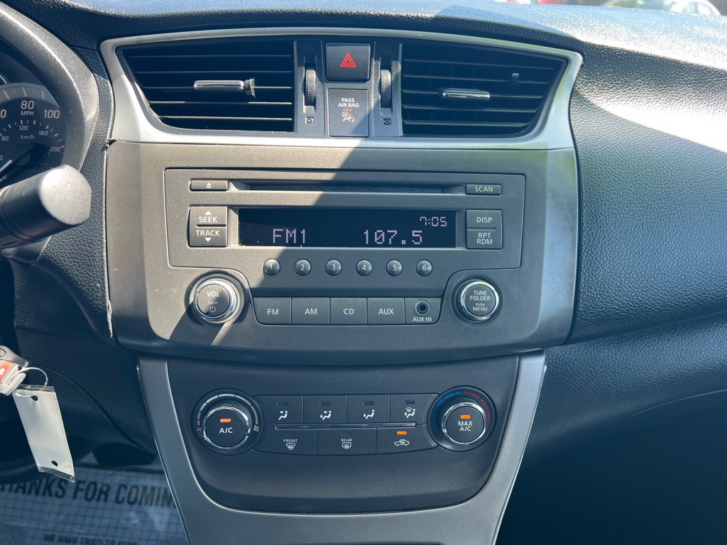 2014 Nissan Sentra Image 10