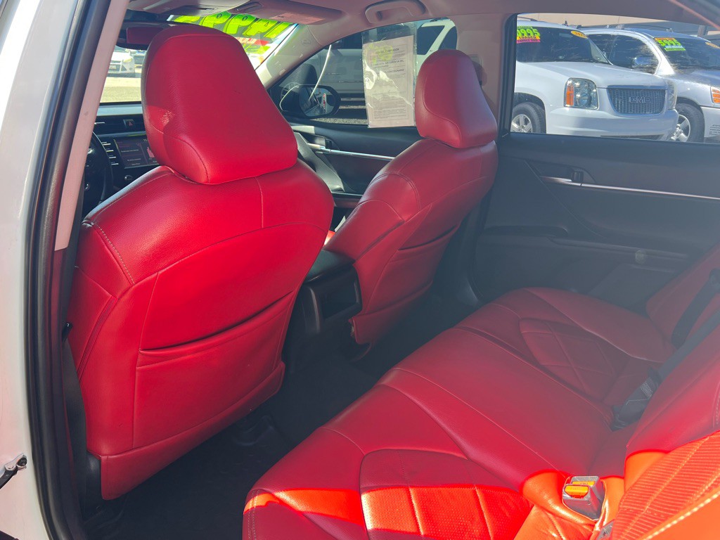 2018 Toyota Camry Image 7