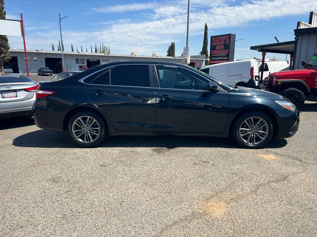 2015 Toyota Camry Image 5