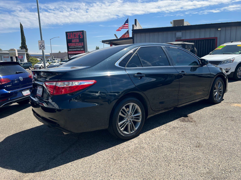 2015 Toyota Camry Image 6