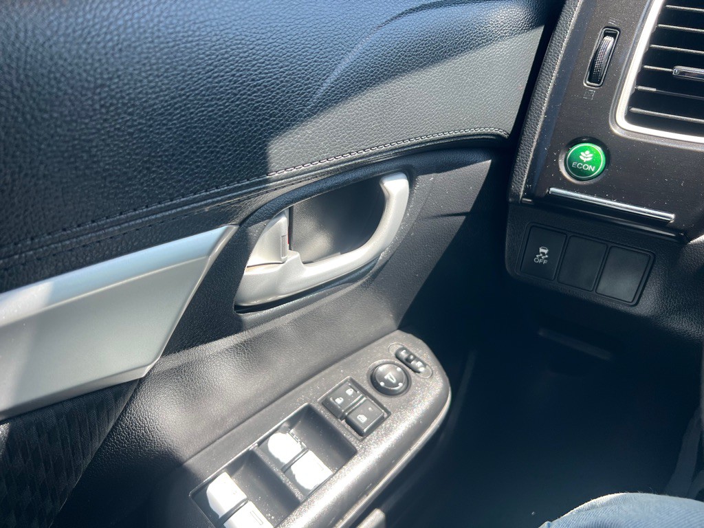 2015 Honda Civic Image 12