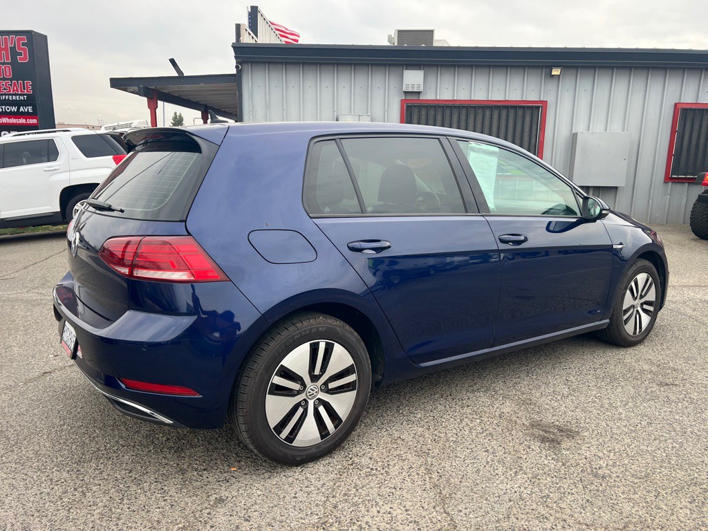2018 Volkswagen Golf Image 6