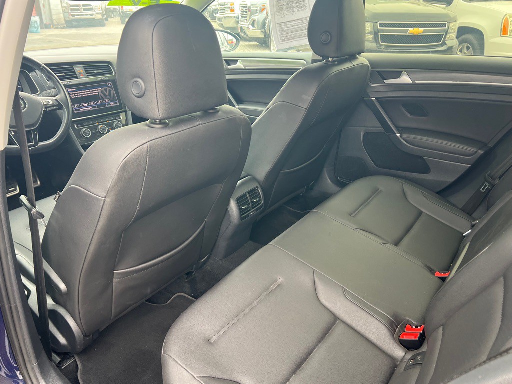 2018 Volkswagen Golf Image 7