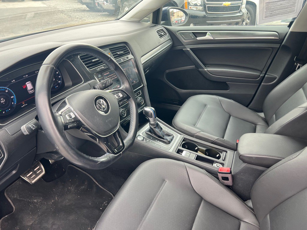 2018 Volkswagen Golf Image 8