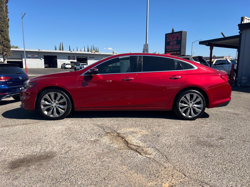 2016 Chevrolet Malibu Image 2