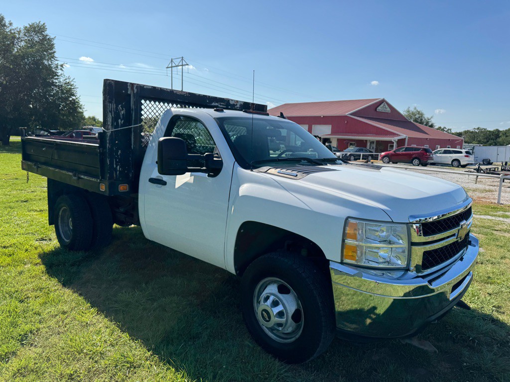 2012 Chevrolet Silverado 1500 Image 2
