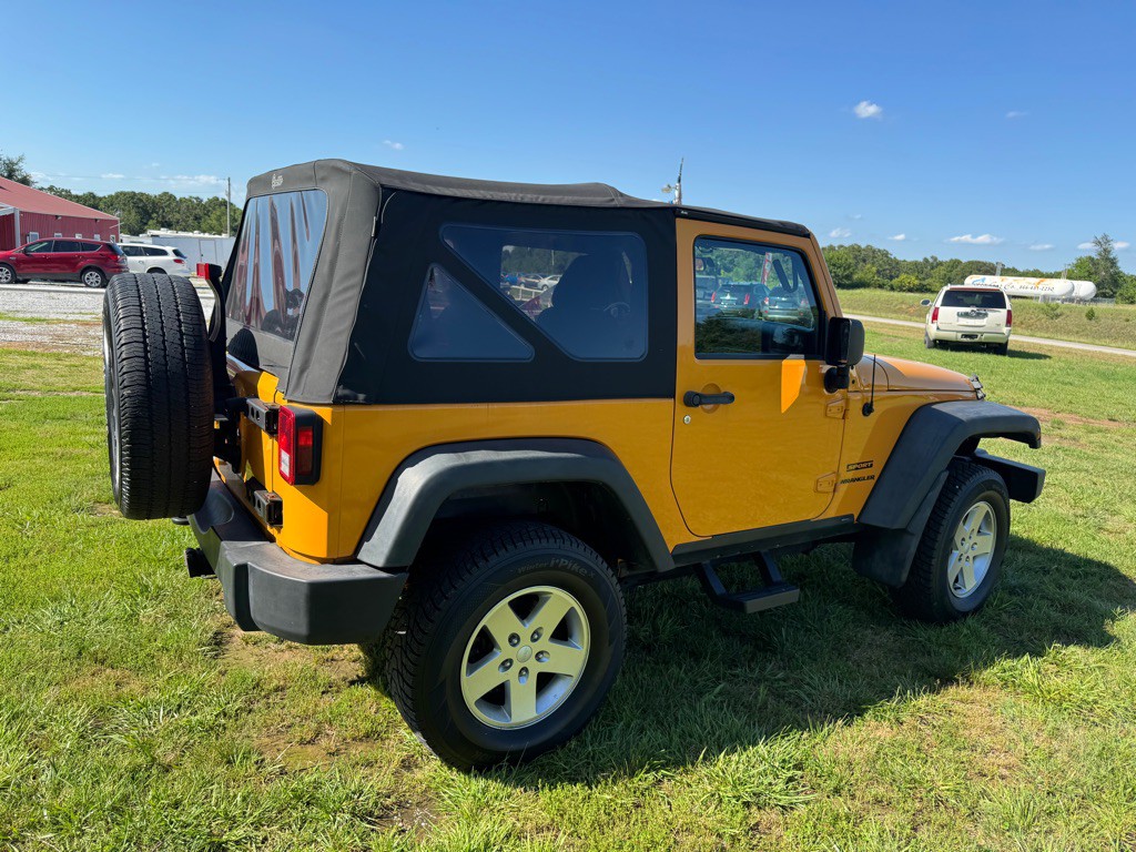 2012 Jeep Wrangler Image 4