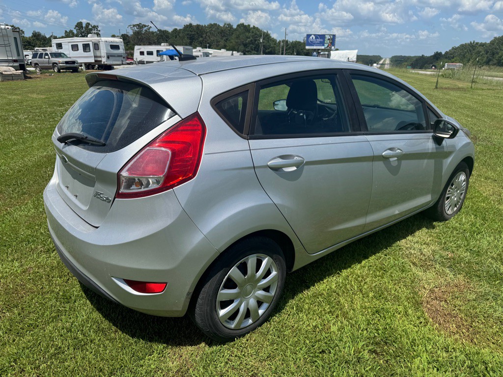 2016 Ford Fiesta Image 4