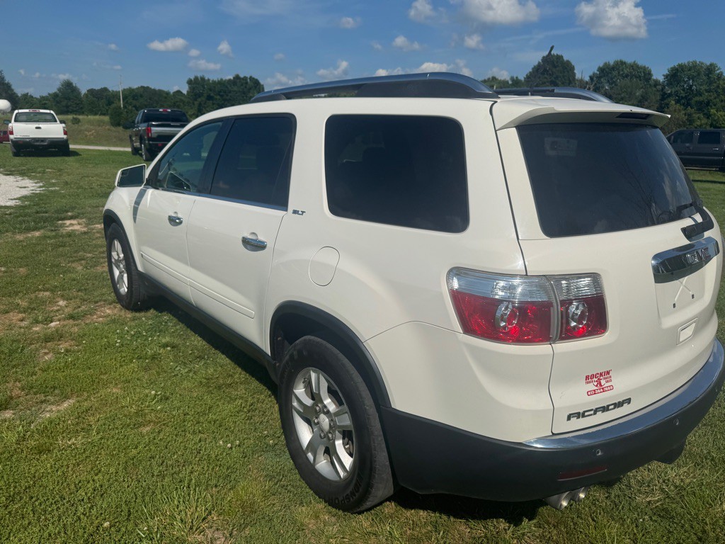 2009 GMC Acadia Image 4