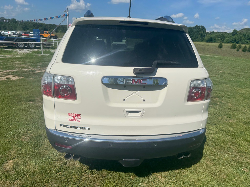 2009 GMC Acadia Image 5
