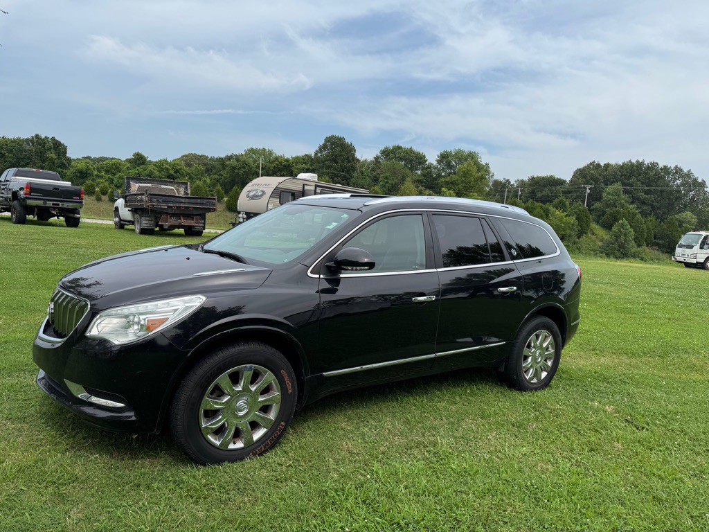 2017 Buick Enclave Image 1