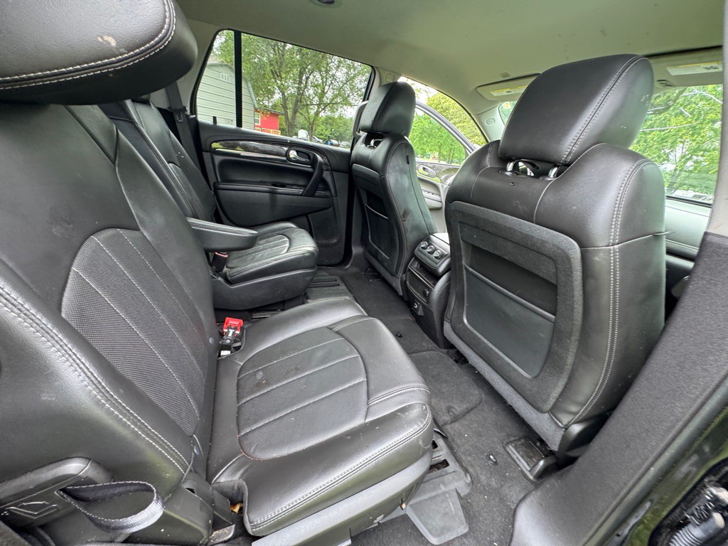 2017 Buick Enclave Image 10