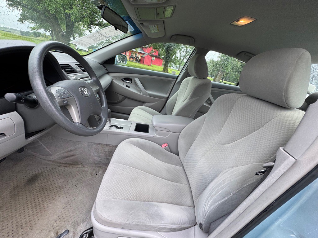 2009 Toyota Camry Image 8