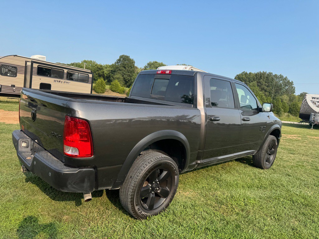 2019 RAM 1500 Image 3