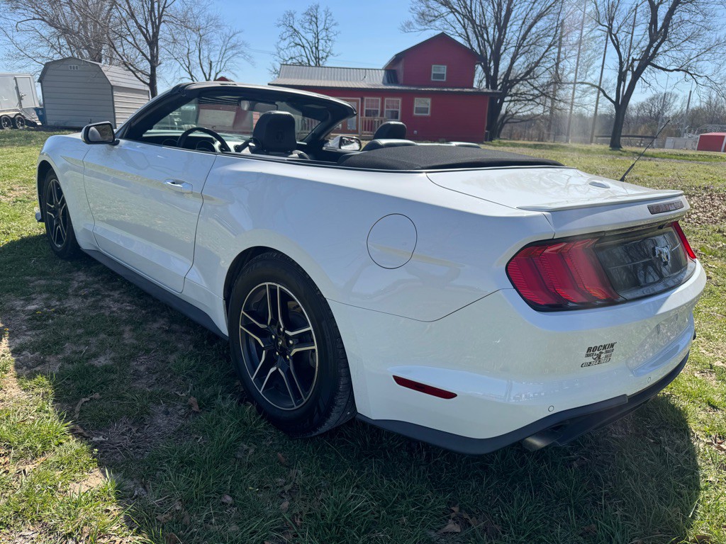 2021 Ford Mustang Image 6