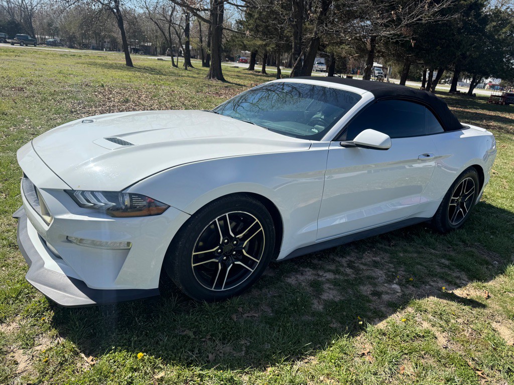 2021 Ford Mustang Image 12