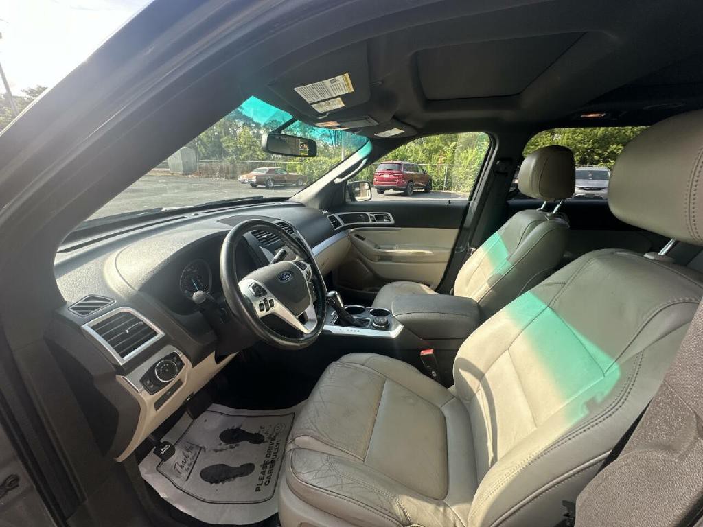 2013 Ford Explorer Image 13
