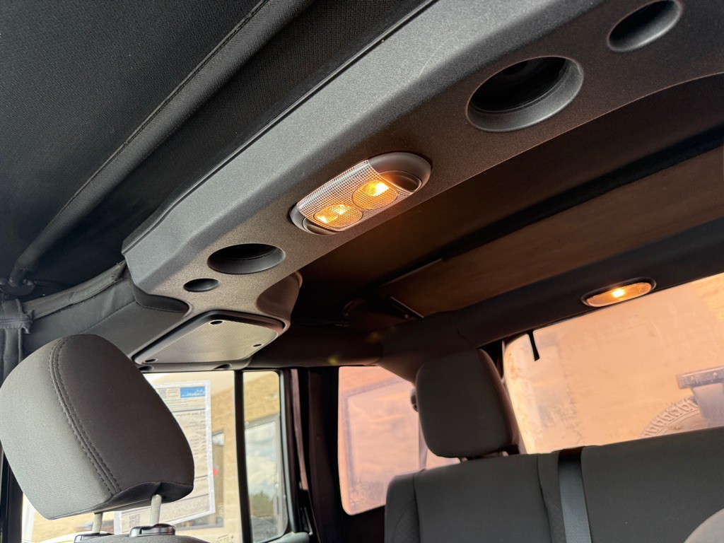 2018 Jeep Wrangler Image 8
