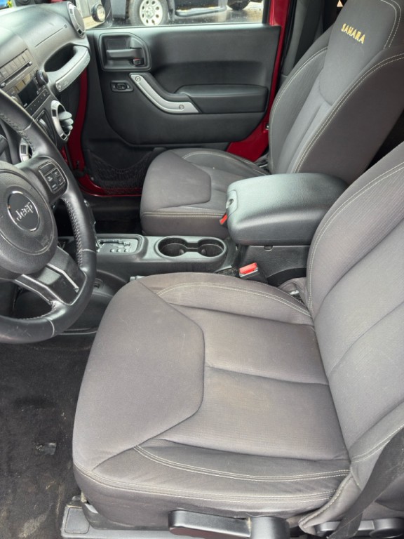 2013 Jeep Wrangler Image 8