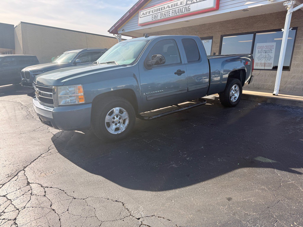 2008 Chevrolet Silverado 1500 Image 1