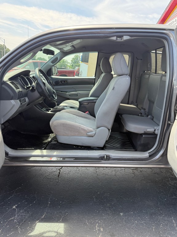 2012 Toyota Tacoma Image 8
