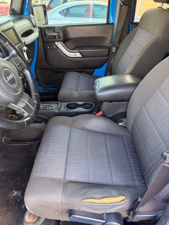 2012 Jeep Wrangler Unlimited Image 13