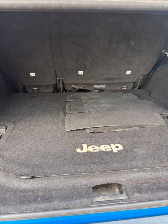 2012 Jeep Wrangler Unlimited Image 15