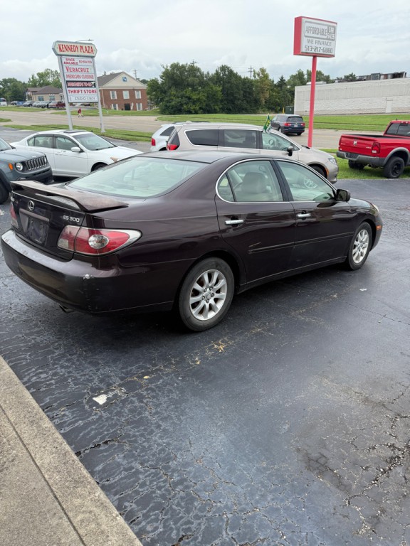 2002 Lexus ES 300 Image 4