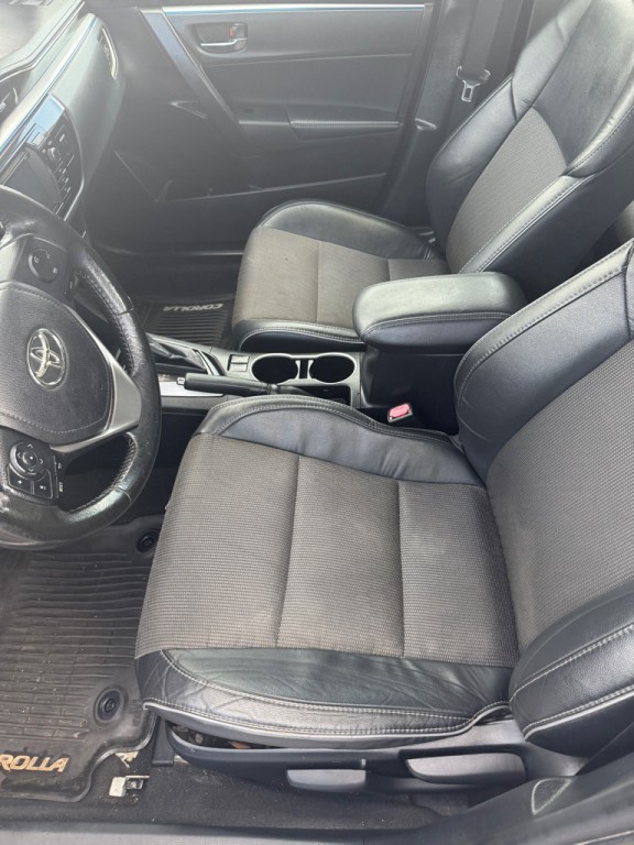2015 Toyota Corolla Image 9
