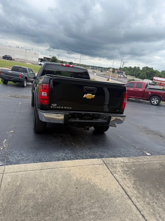 2011 Chevrolet Silverado 1500 Image 3