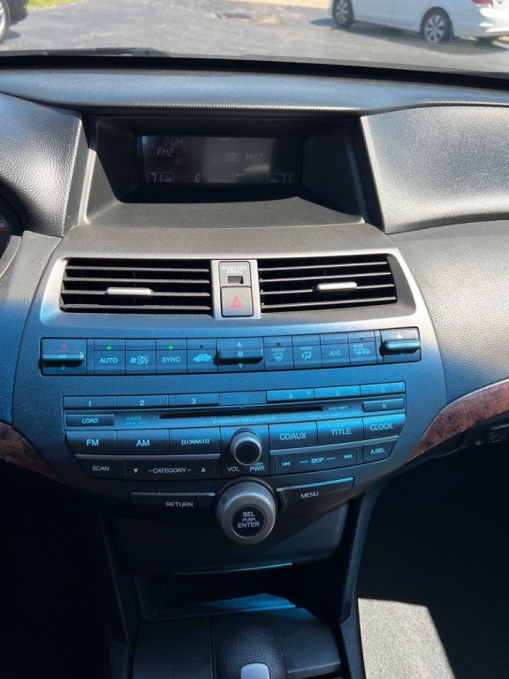 2012 Honda Accord Image 13