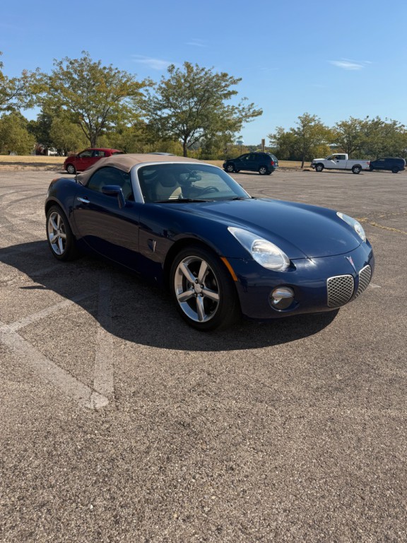 2009 Pontiac Solstice Image 8