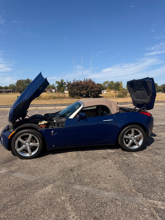 2009 Pontiac Solstice Image 12