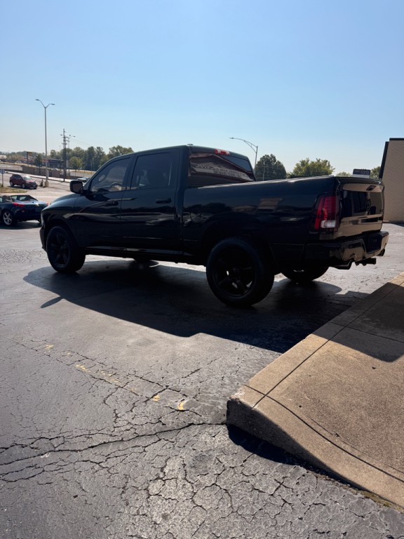 2015 RAM 1500 Image 2