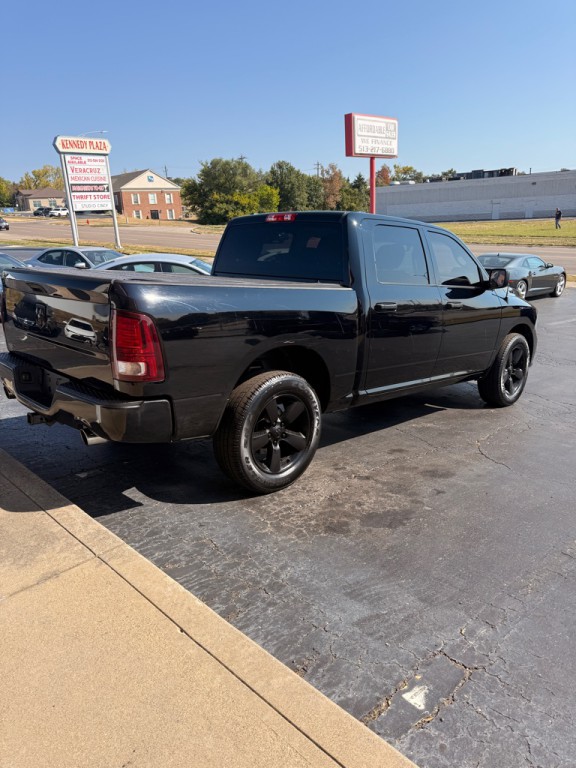 2015 RAM 1500 Image 4