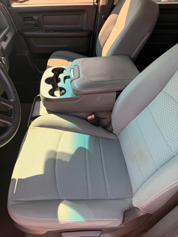 2015 RAM 1500 Image 9